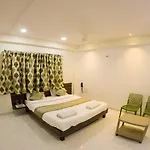 Hotel Hilltop
