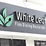 Hotel White Feather Toran Resort