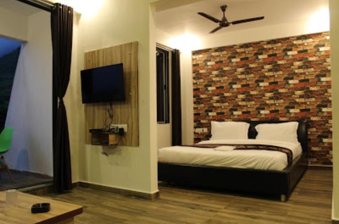 Hotel Strawberry Hills 3*