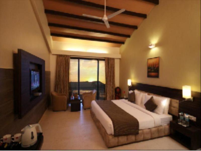 Aakar Lords Hotel