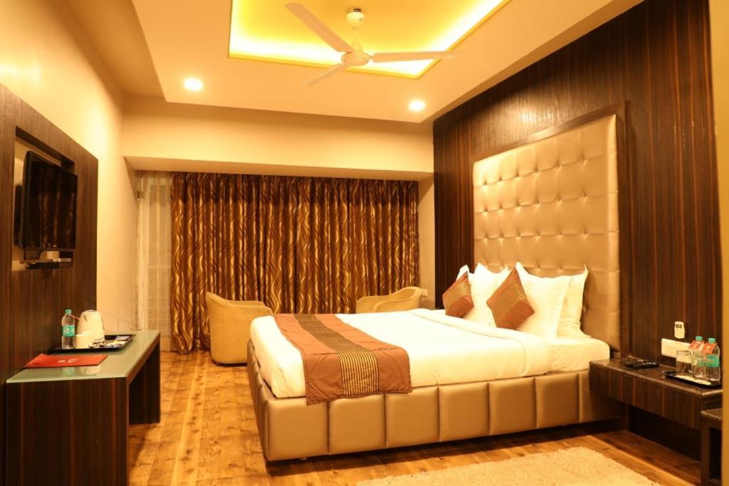 Patang Residency 3*