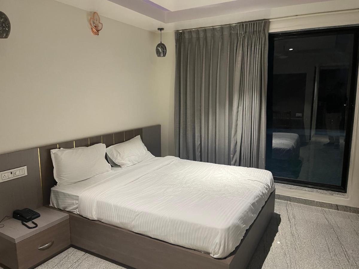 Resort Ambica Valley *
