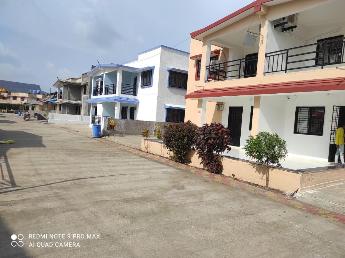 Jalsa Villa