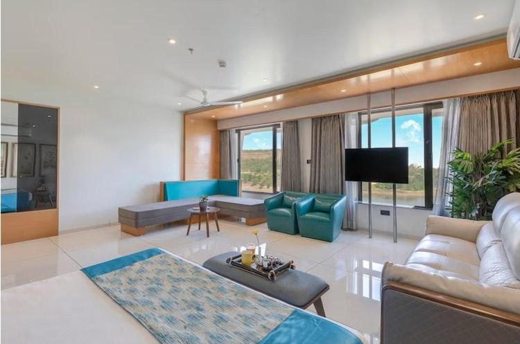 Hotel Sunotel Saputara