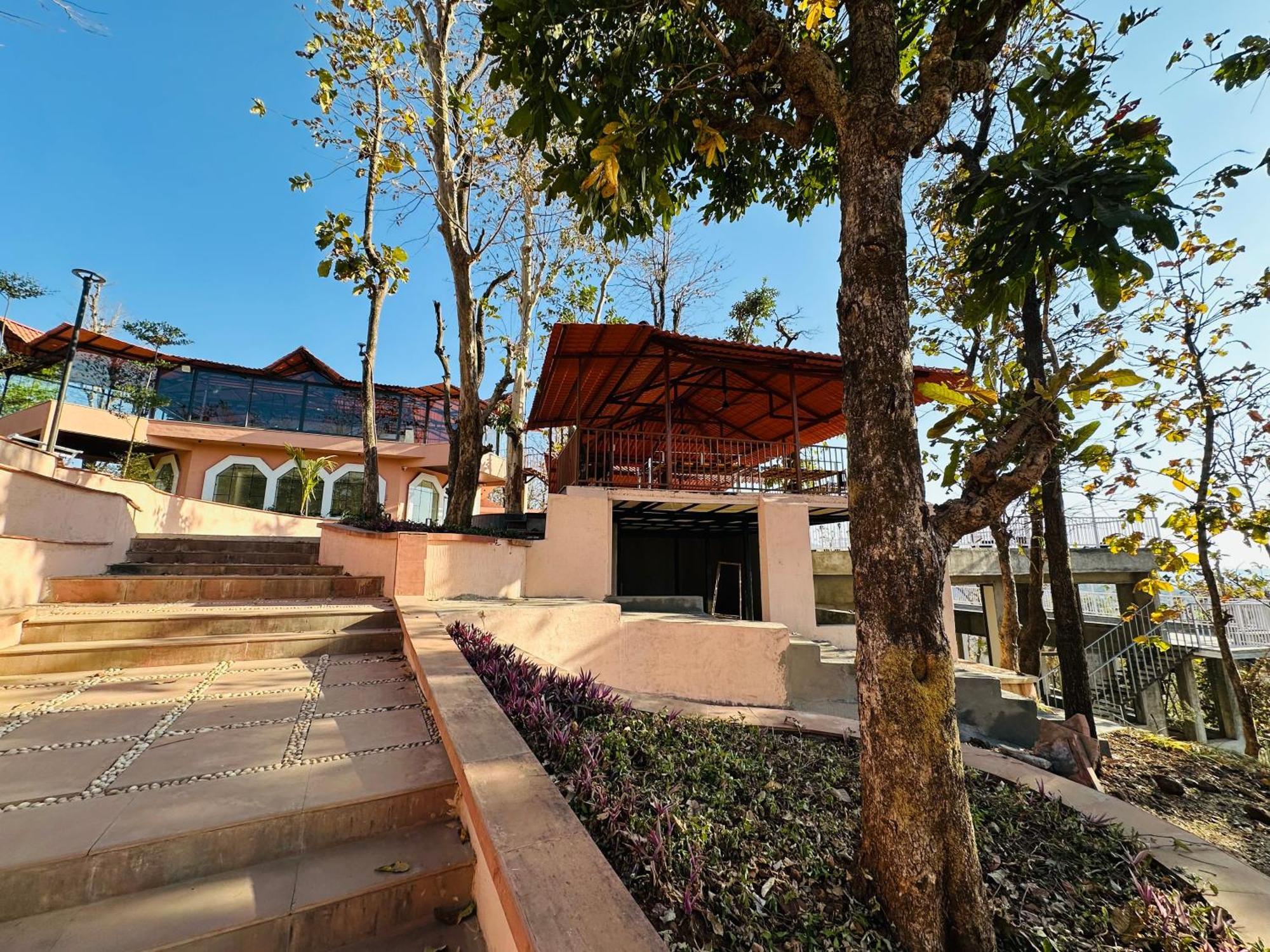 Wild Heaven Glamping And * Saputara