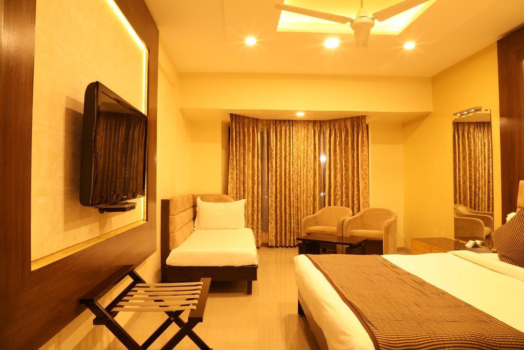 Hotel Patang Residency 3*