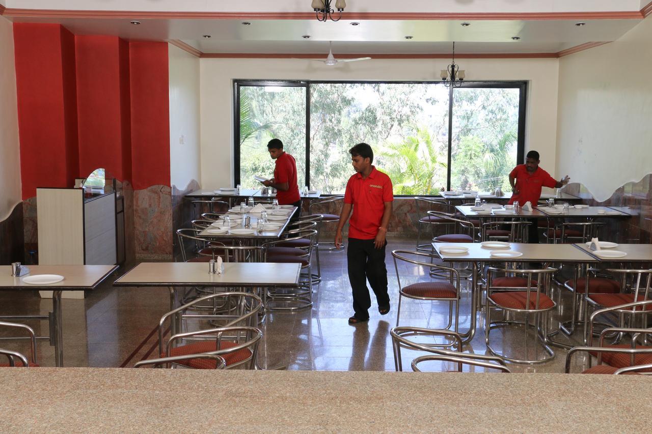 Hotel Anando , 2*