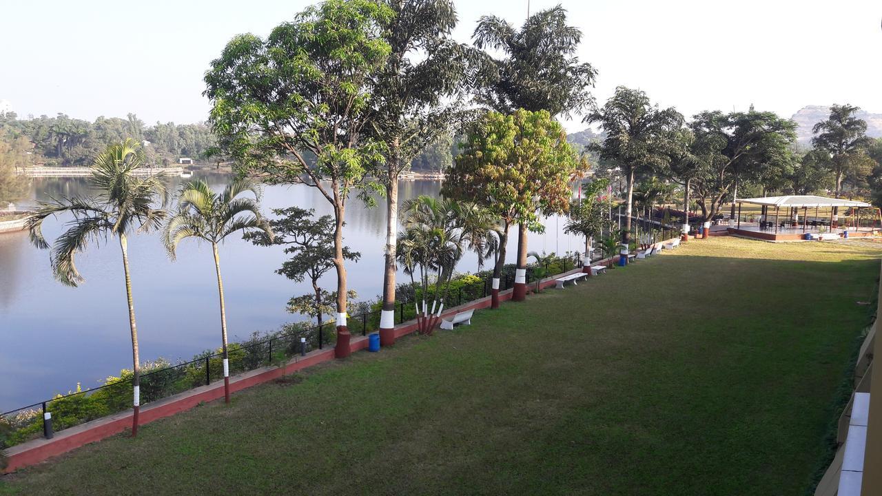 Savshanti Lake 3* Saputara