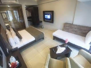 Hotel Patang Residency 3*