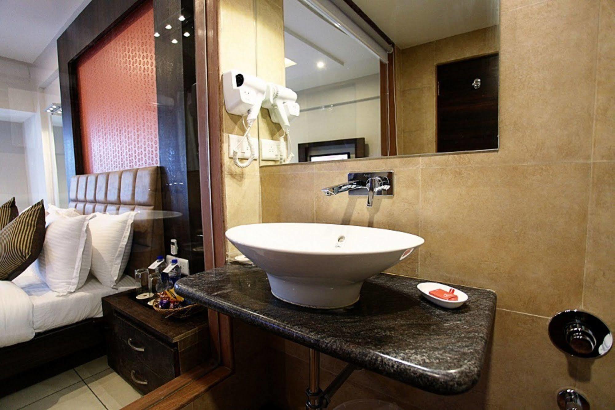 Patang Residency Hotel 3*