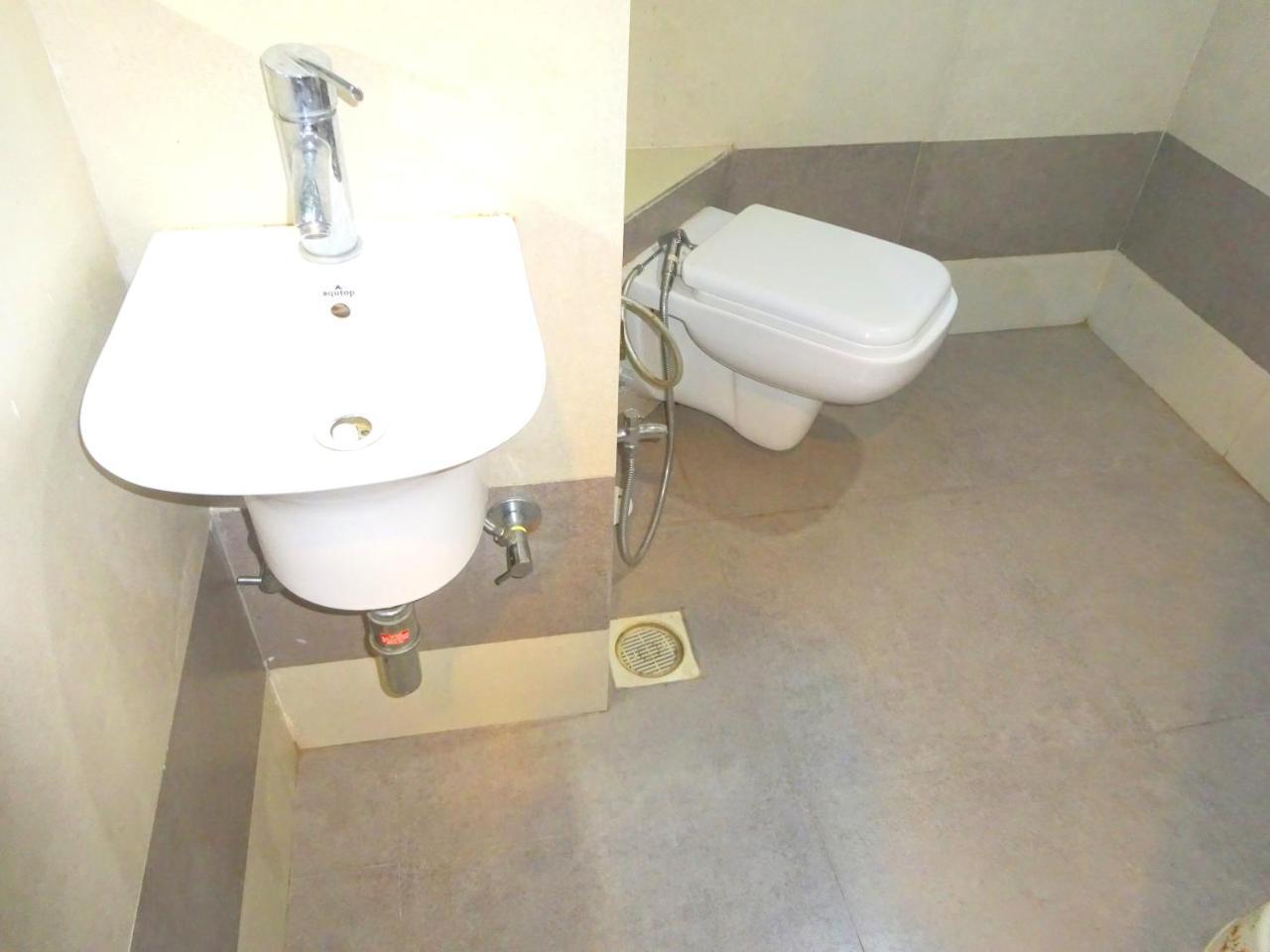 Hotel Kansar Palace By Sky Stays 3*
