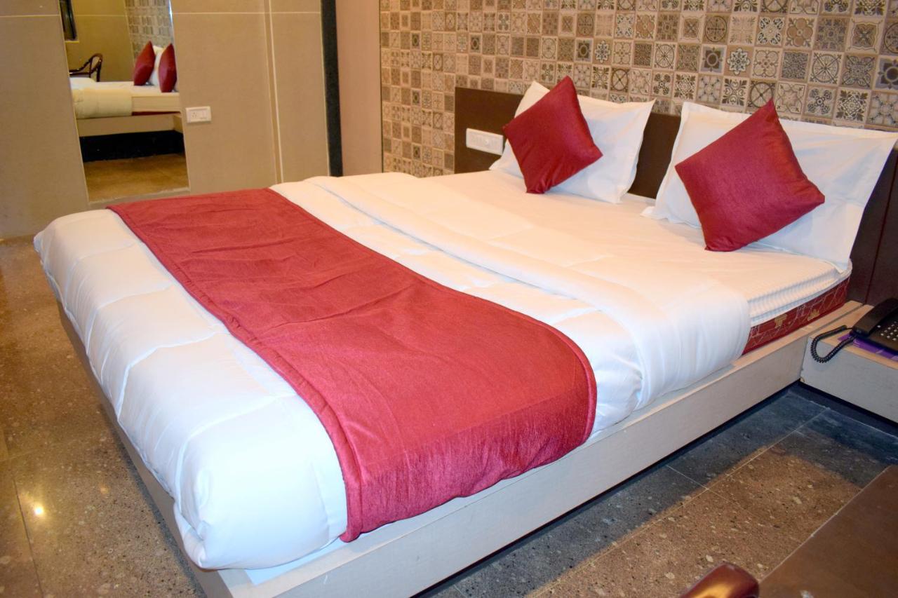 Kansar Palace By Sky Stays Hotel Saputara