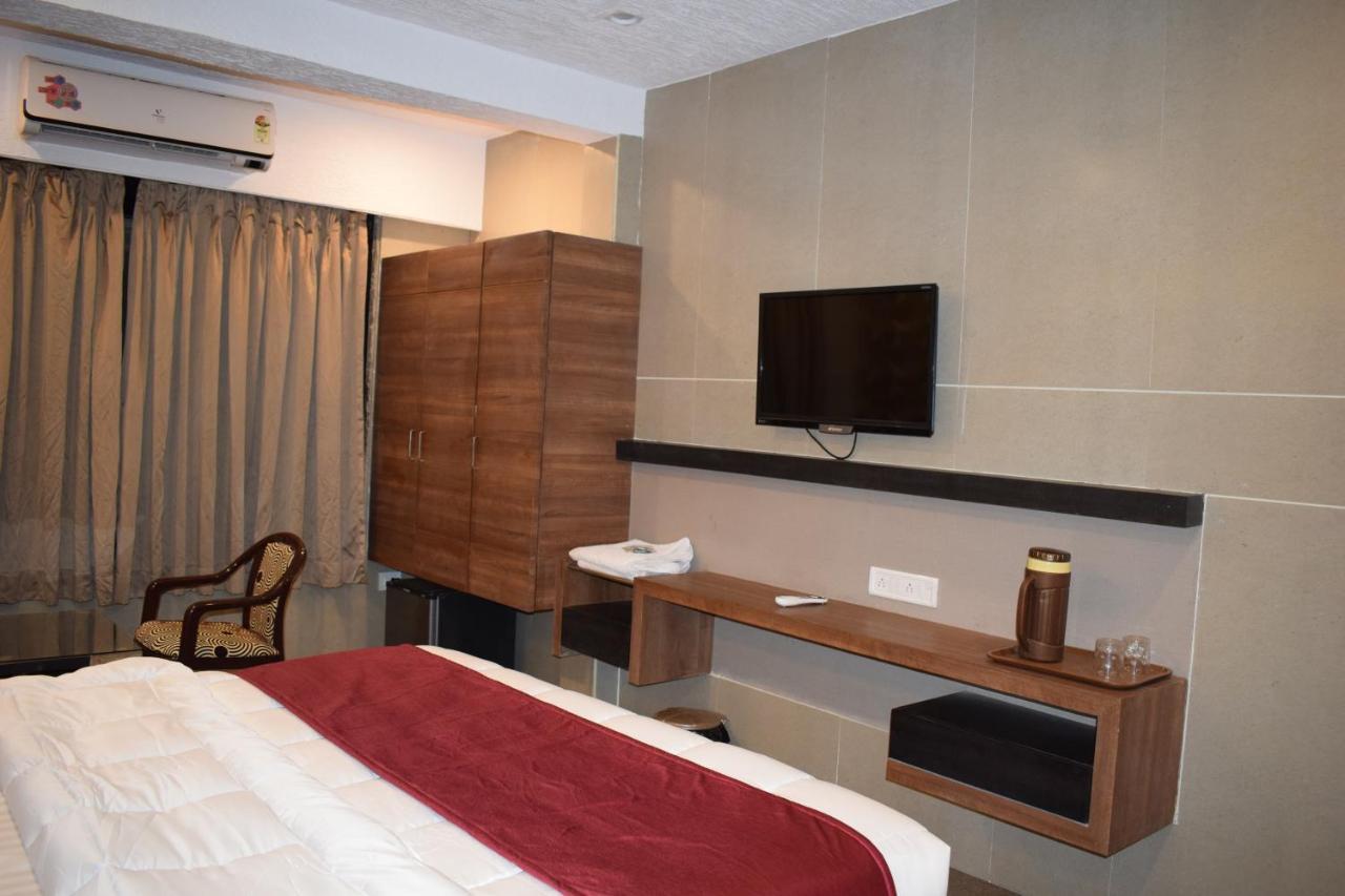 Kansar Palace By Sky Stays 3*