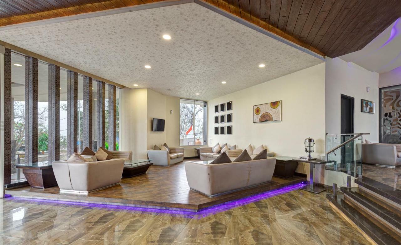 Hotel Patang Residency 3*